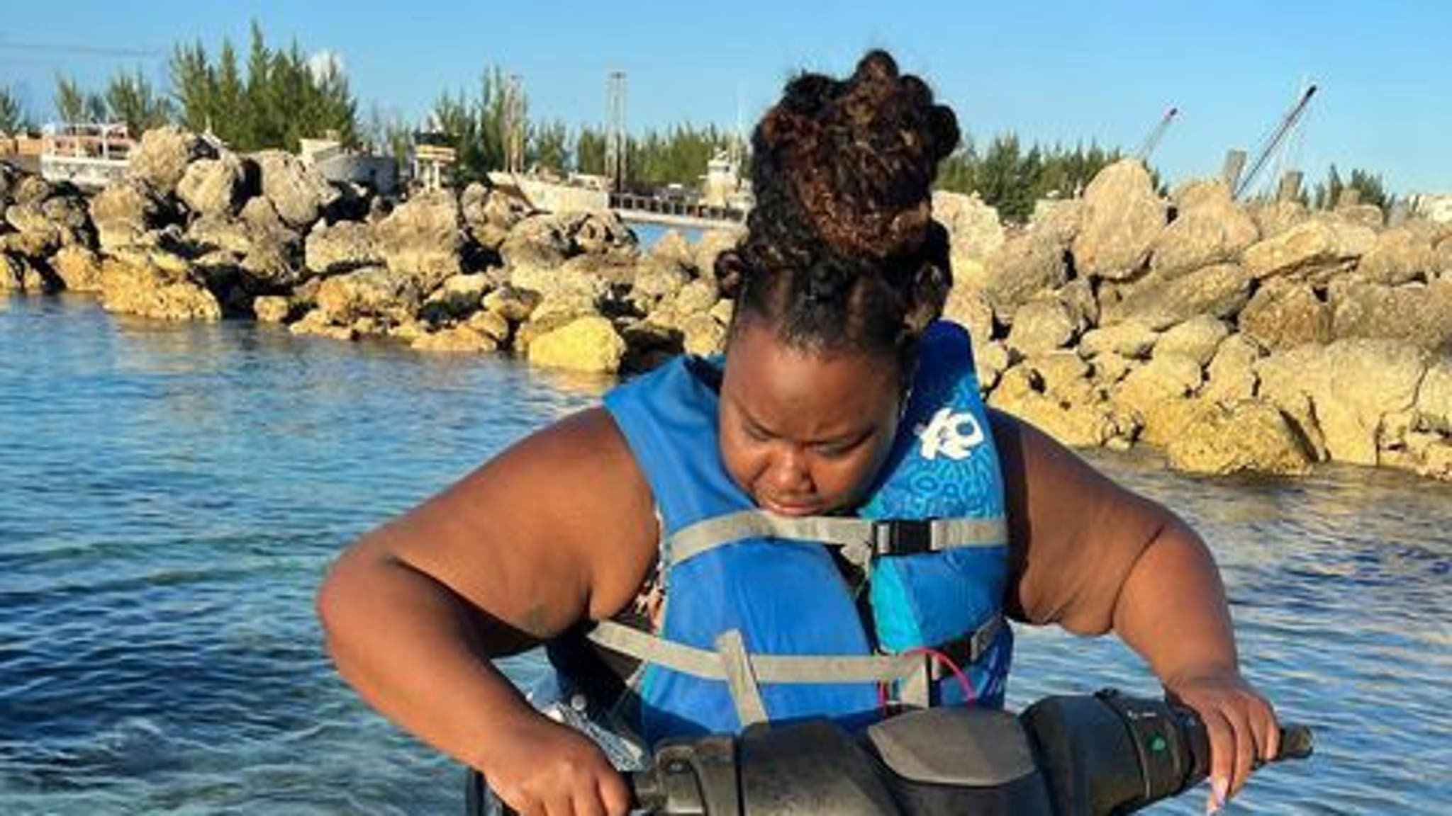 Nicole Byer In The Bahamas