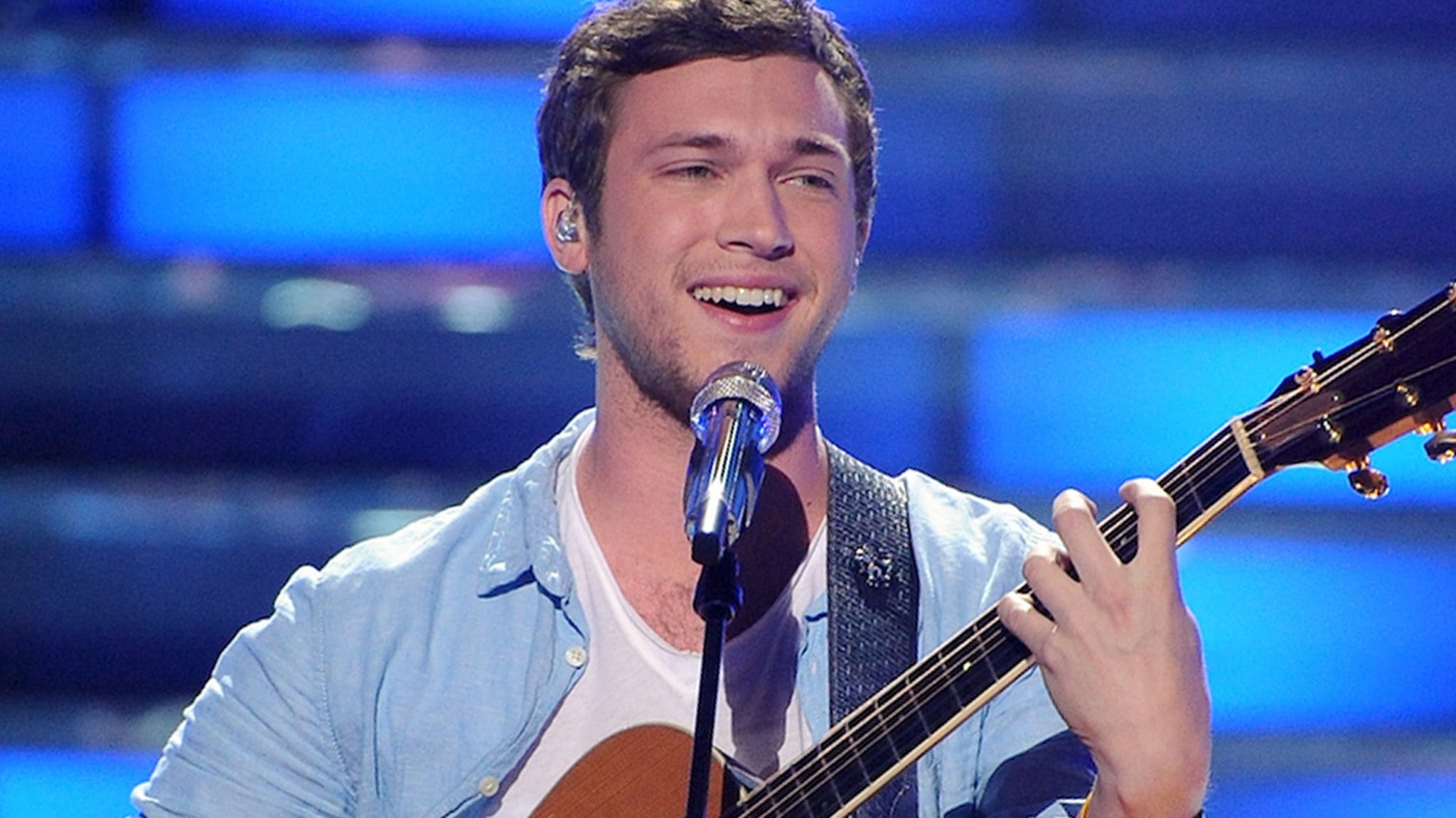 ‘American Idol’ winner Phillip Phillips ‘Memba Snow?!