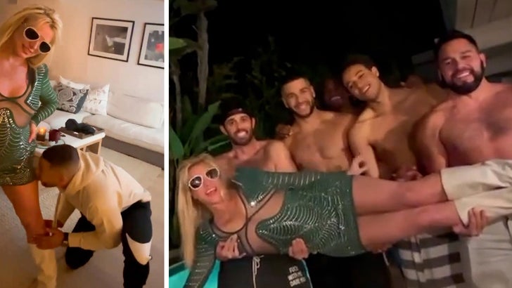 Britney Spears Hot Body Porn - Britney Spears Has No Interest In OnlyFans Despite Stripper Pole, Sexual  Videos