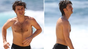 0212-Joe-Keery-Shirtless-Australia-PRIMARY