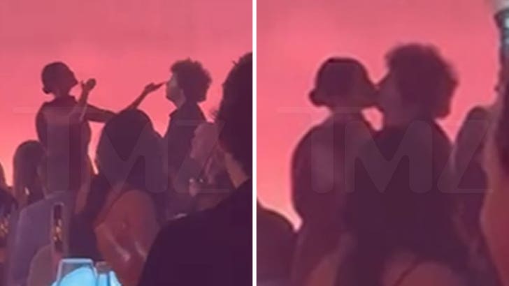 103025_selena_gomez_benny_blanco_kal