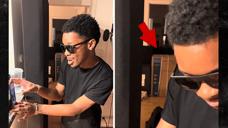 112325_d4vd_frrezer_kalpng