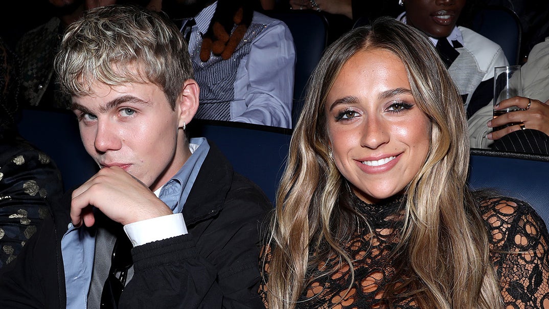 1222_Tate-McRae-The-Kid-LAROI-Happier-Times-PRIMARY