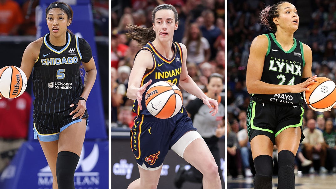 0318-WNBA-Players-On-The-Court-PRIMARY