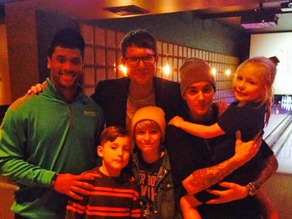 0505-justin-bieber-noswipe-01