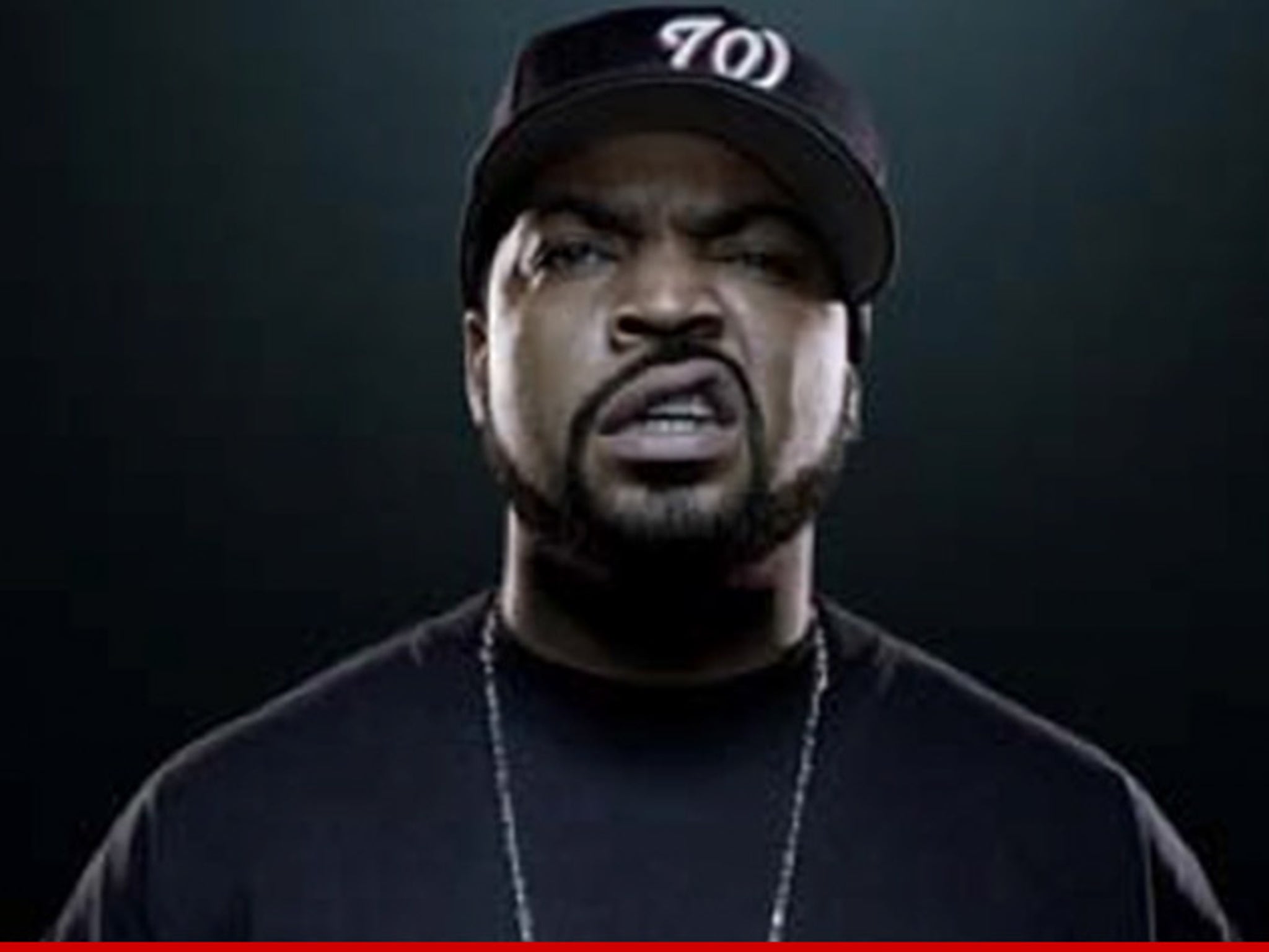 Ice Cube Photog -- 'Raiders' Tees Are Straight Outta Line