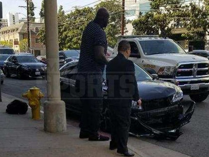 0413_shaq_car_accident-tmz-sports-wm-2