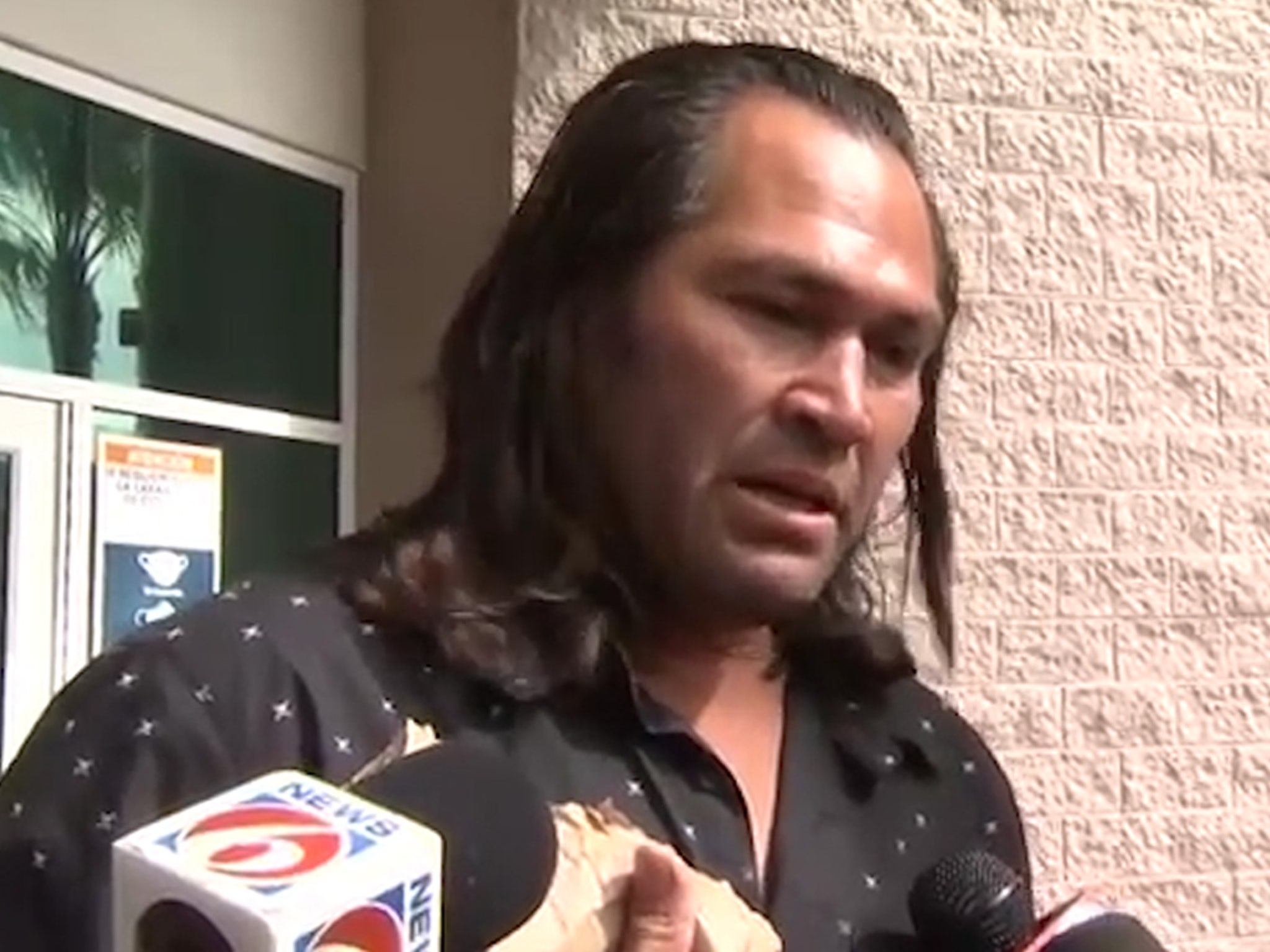 The Body Cam Video of Johnny Damon's DUI Arrest is WILD