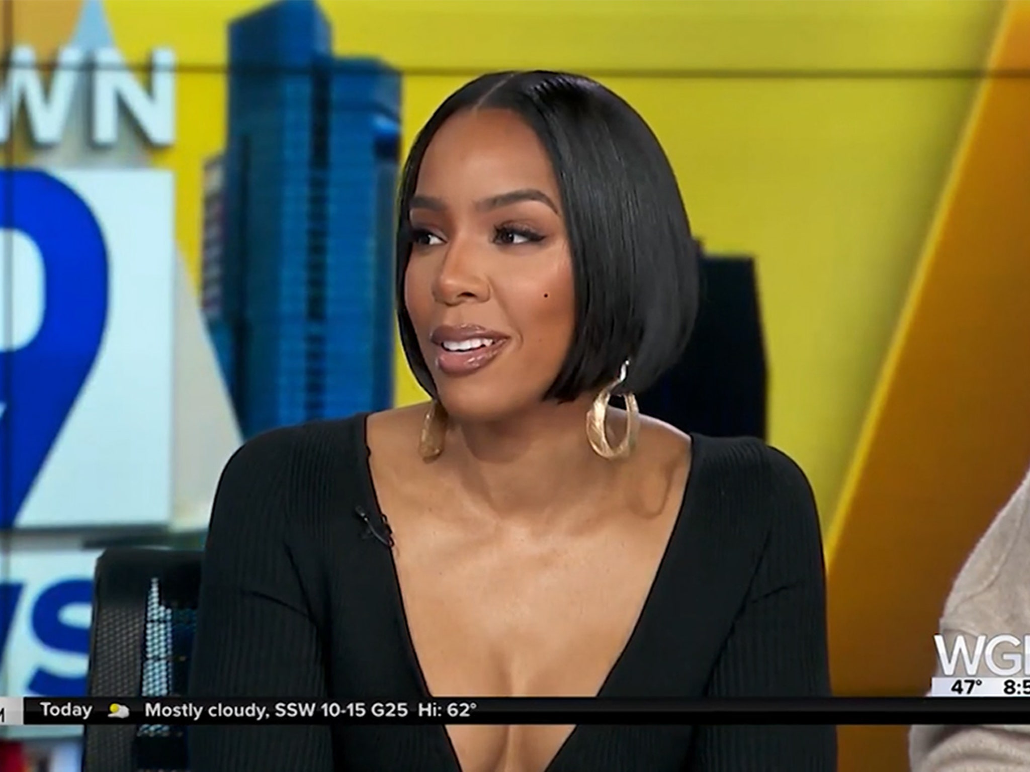 Kelly Rowland Fotos Kelly Rowland Shines In Gold Blazer Thong