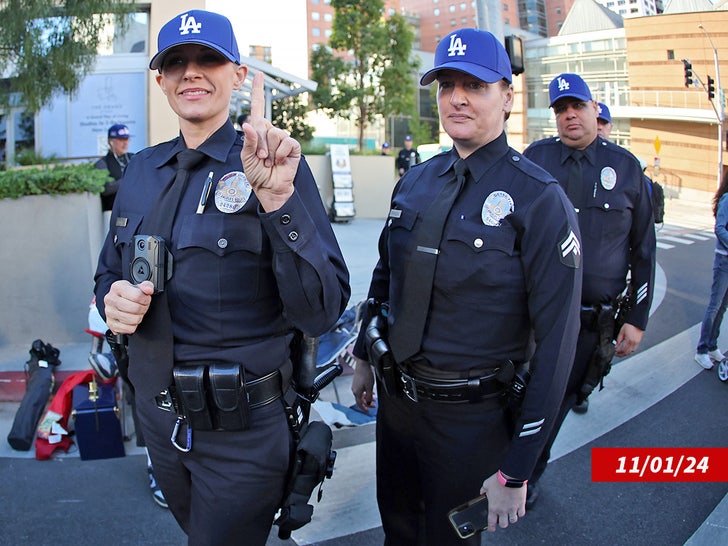 los angeles dodgers police firefighters world series parade cost