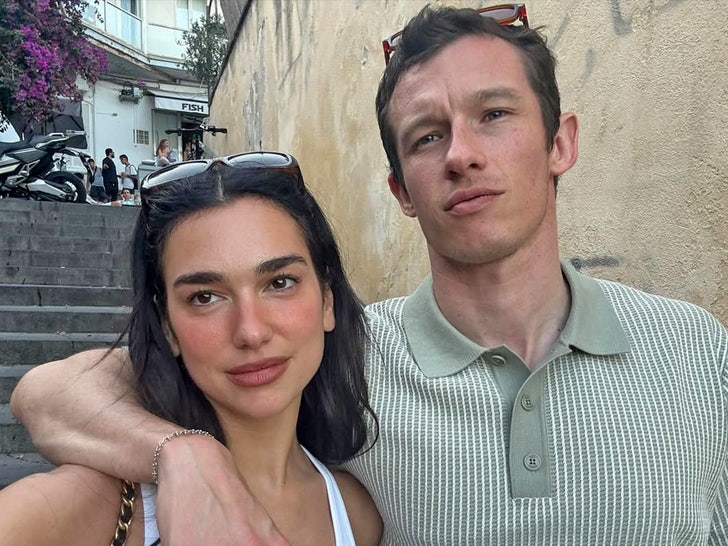 Dua Lipa & Callum Turner's Italian Vacation
