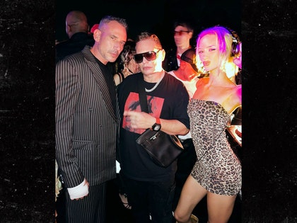 Ven Scott Weissman, Record Producer Scott Storch, DJ Brooke Brazelton miami art bash Filbert Kung