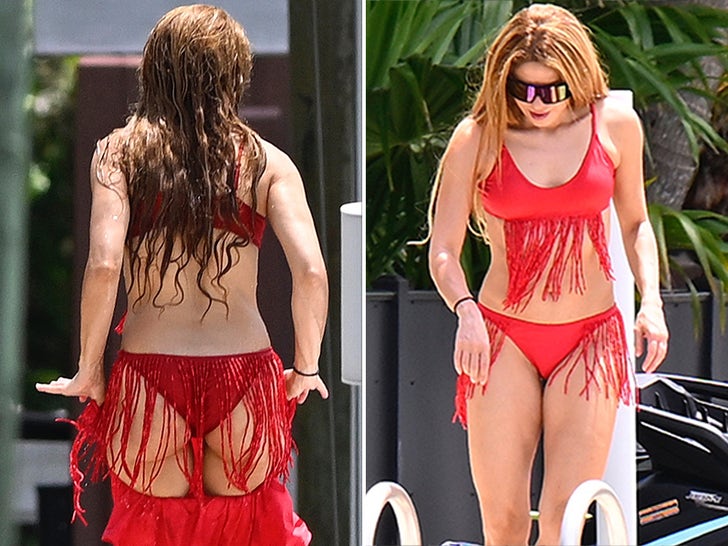 0707-Shakira-In-Red-SUB