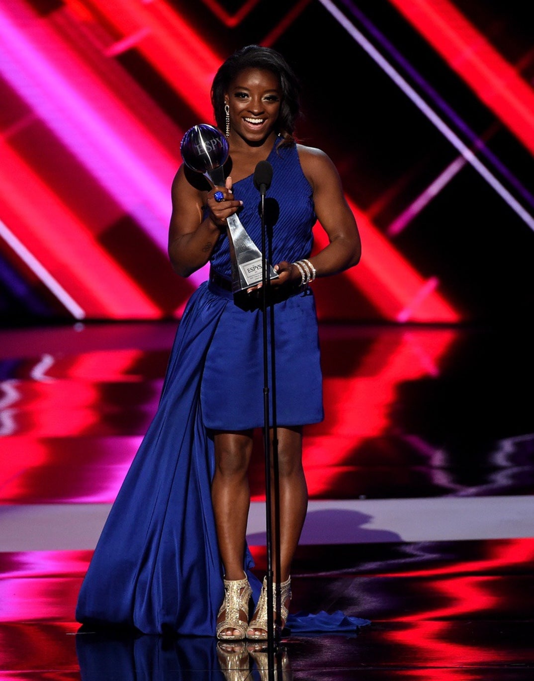Simone Biles accepts Best Female Athlete and Best Female U.S. Olympic Athlete at the 2017 ESPY Awards