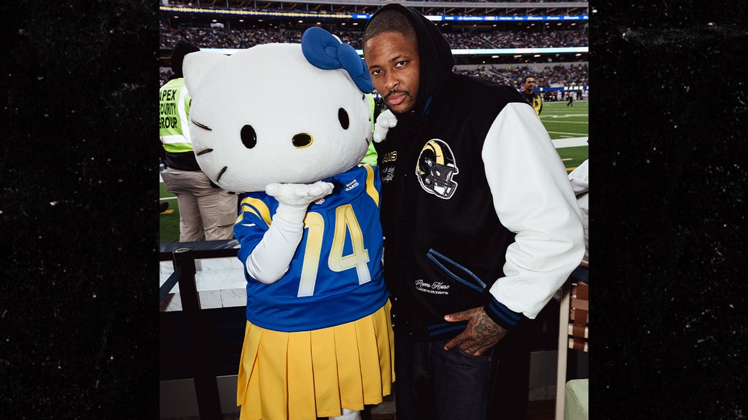 0109 Rapper-YG-and-Hello-Kitty-Hit-SoFi-Stadium-PRIMARY