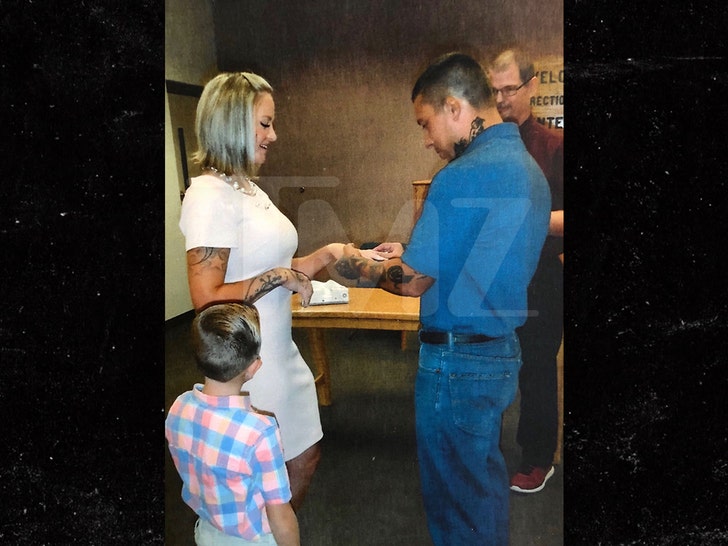 War Machine S Wedding Photos From Prison Ceremony