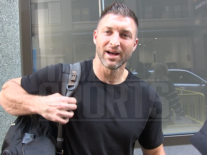 110425 tim tebow primary2.jpg