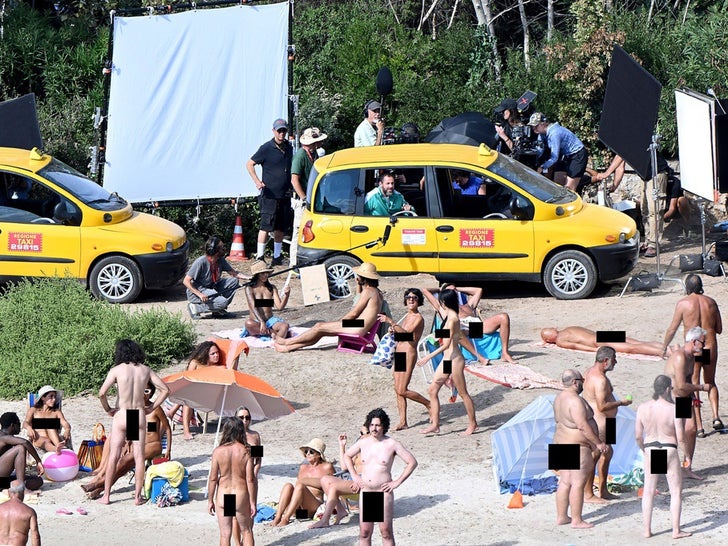 Adam-Sandler-Grown-Ups-3 0