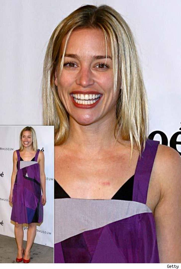 "Coyote Ugly" star Piper Perabo went black to her roots, at... 