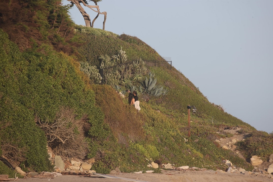 Lewis Hamilton Kim Kardashian Makeout 5