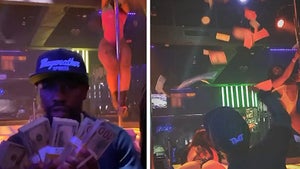 Floyd Mayweather Brings Stacks Of $100 Bills To Miami Strip Club, Makes It Rain!