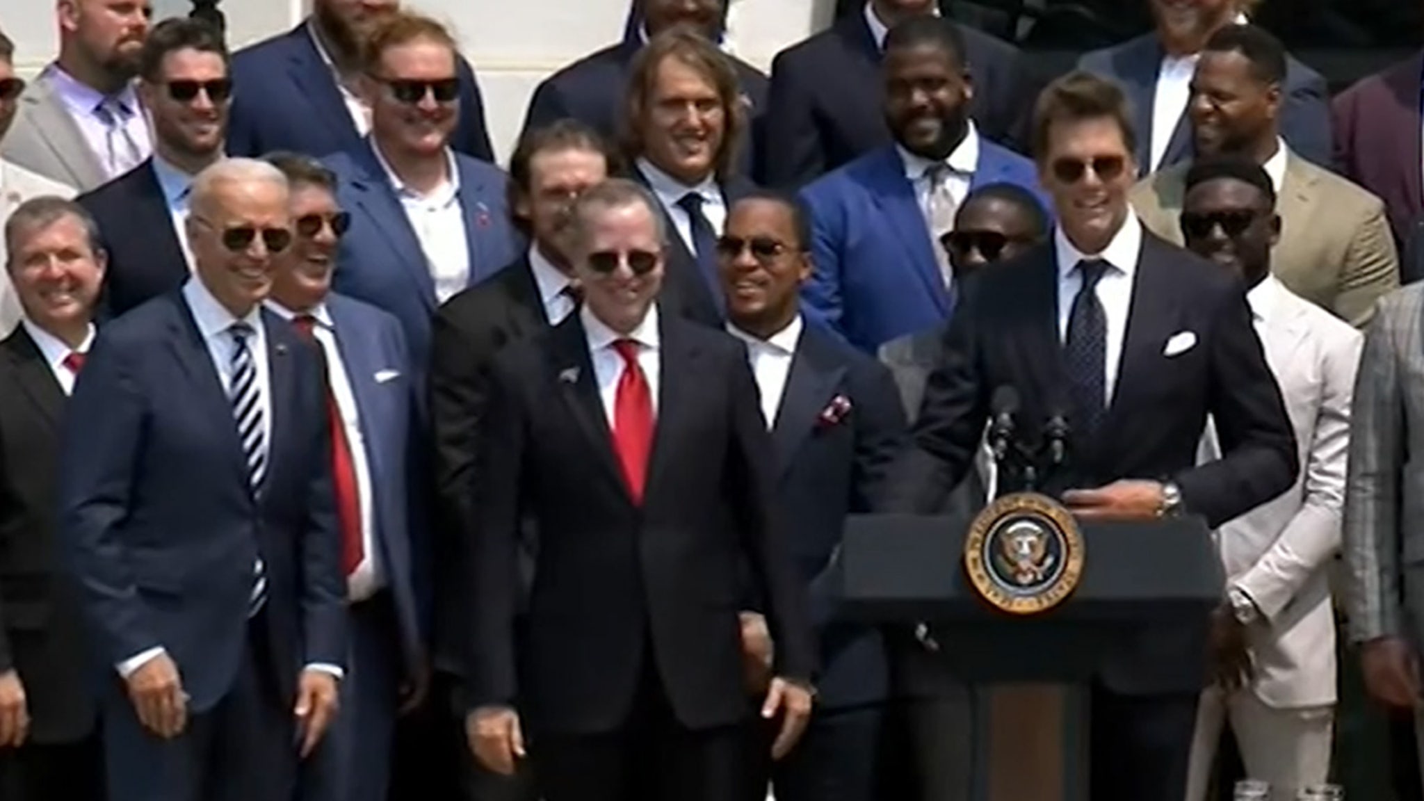 Tom Brady, champion Buccaneers visit Biden at White House