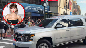 070326 taylor swift arrival primary