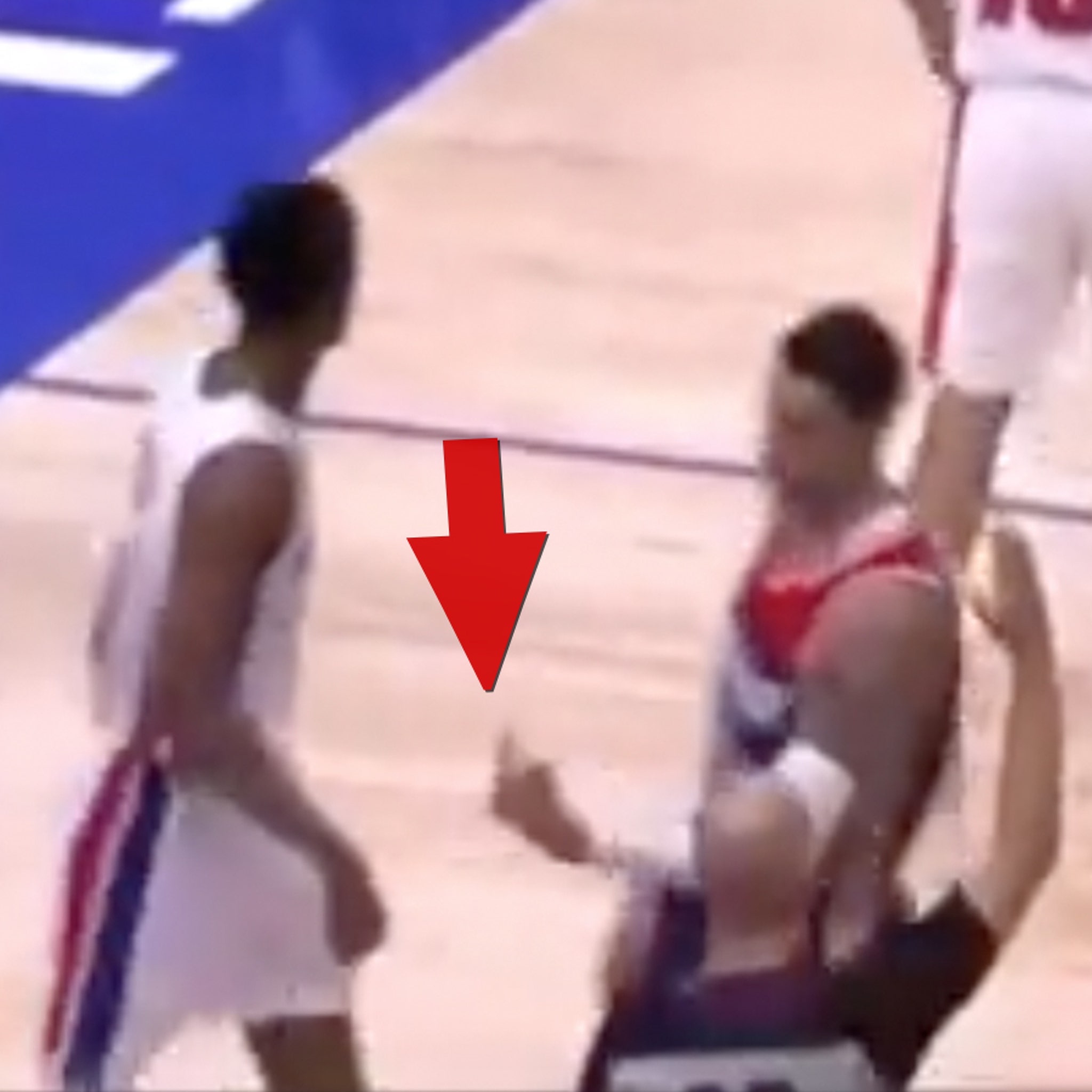 Wizards' Kyle Kuzma Fined Hefty Amount By The NBA For Vulgar Sign on Court  - EssentiallySports