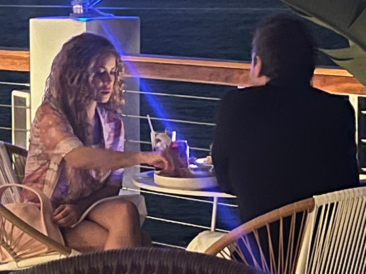 shakira seen on date with mystery man