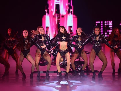 Lisa Performs At The 2024 Victorias Secret Fashion Show  photos 5