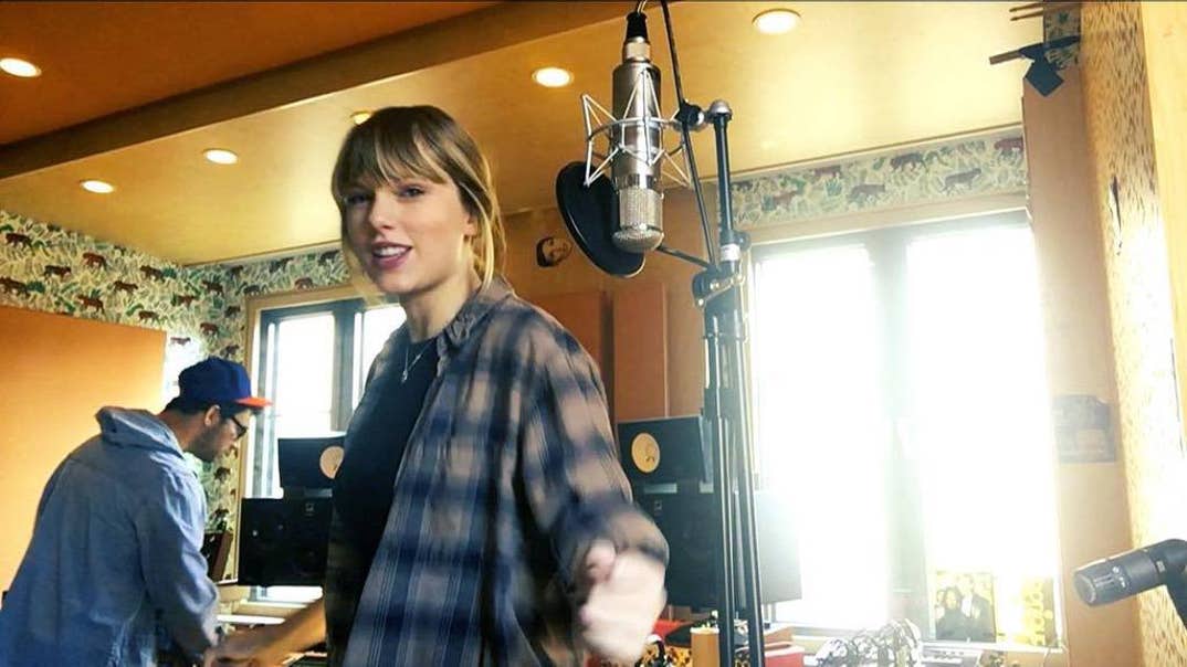 0418 Taylor Swift Music BTS 4