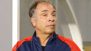 Ex-USMNT Coach Bruce Arena Calls For Ban Of Pregame Nat'l Anthems, 'Inappropriate'