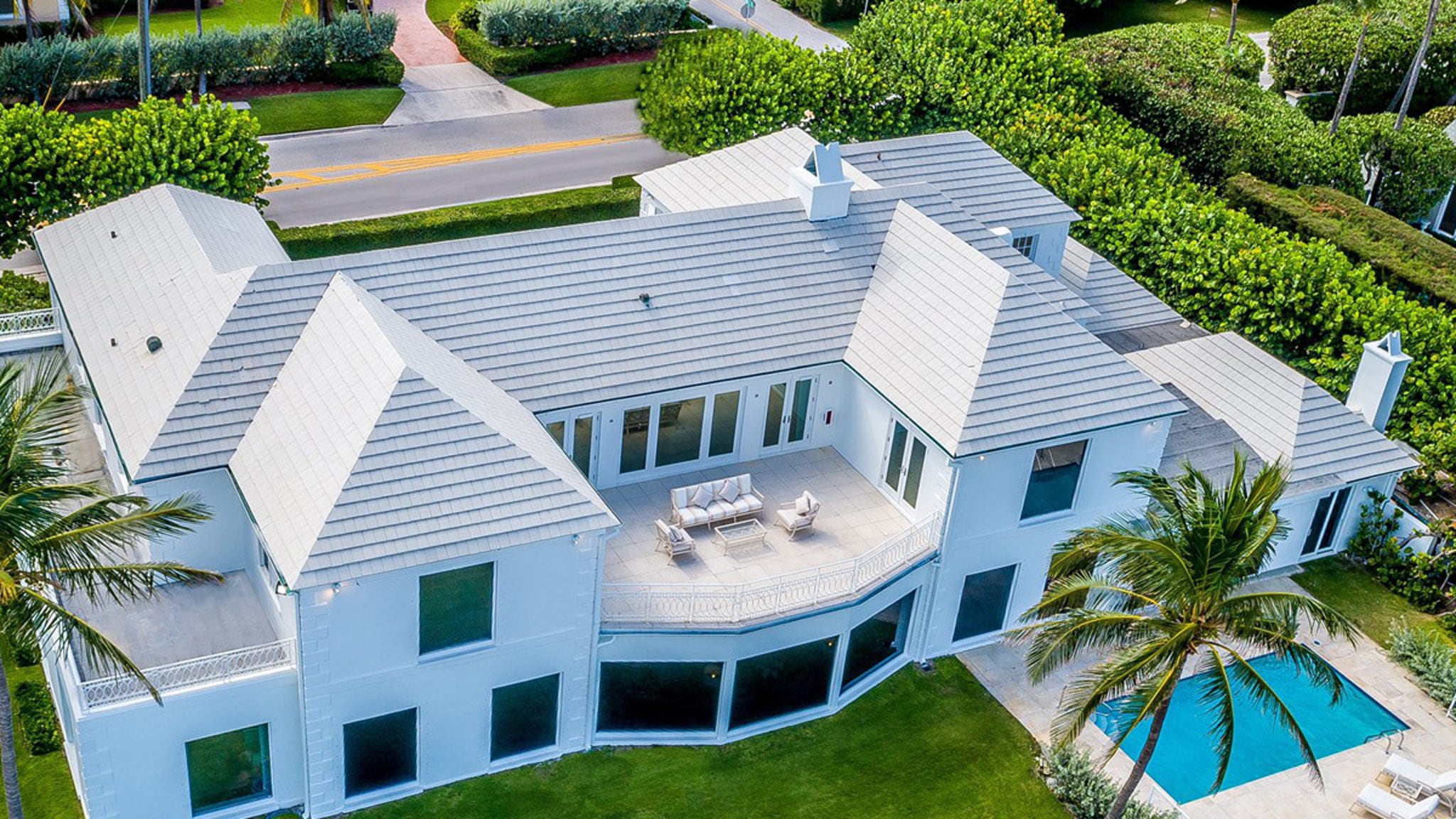Trump Family Lists Palm Beach Pad Next to Mar-a-Lago for $49 Million thumbnail