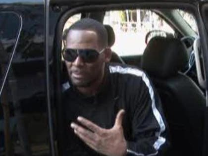 0611_rkelly_tmz