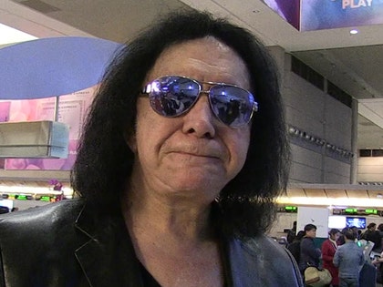 1206-gene-simmons-tmz-01