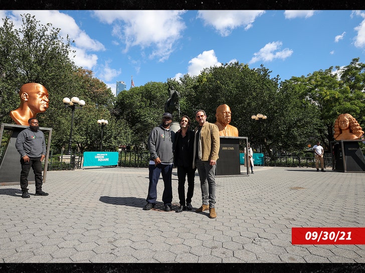 1003-george-floyd-statue-getty-01