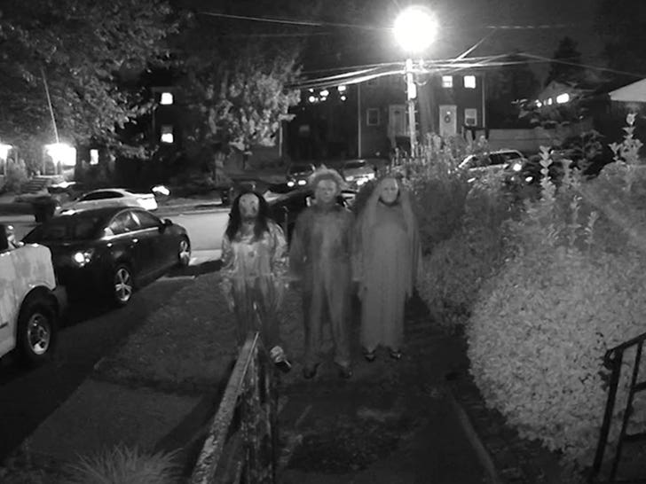 101725_ring_doorbell_halloween_masks_trio