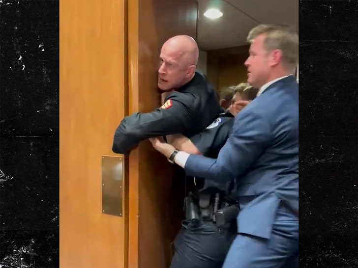 primarie-capitale-manifestante-espulso