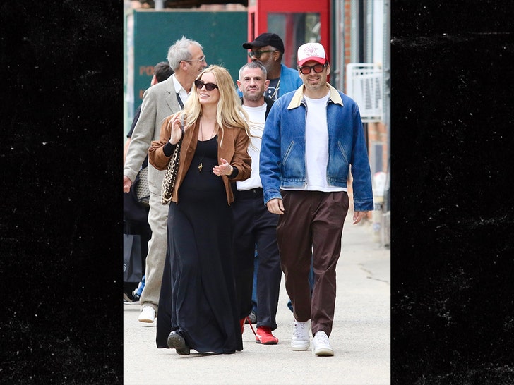 Sebastian Stan and Annabelle Wallis backgrid 2