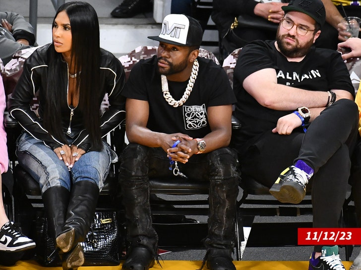 floyd mayweather courtside getty