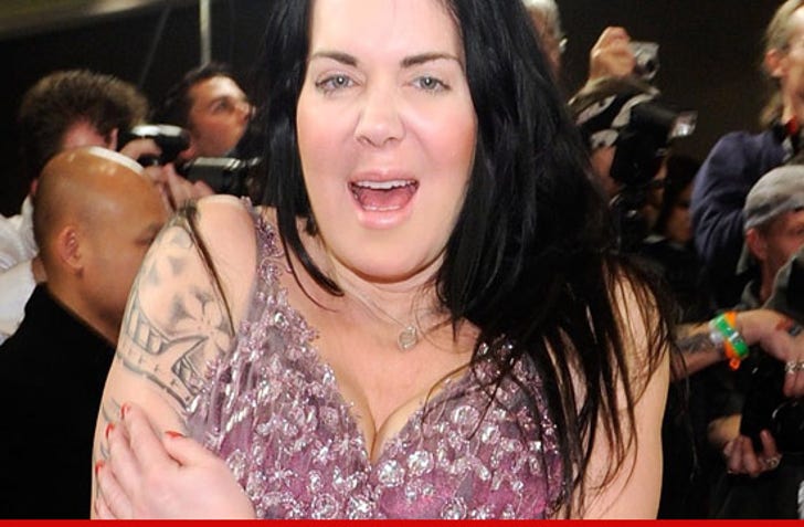 Tmz Breaking News Chyna Collapses At Porn Convention Page