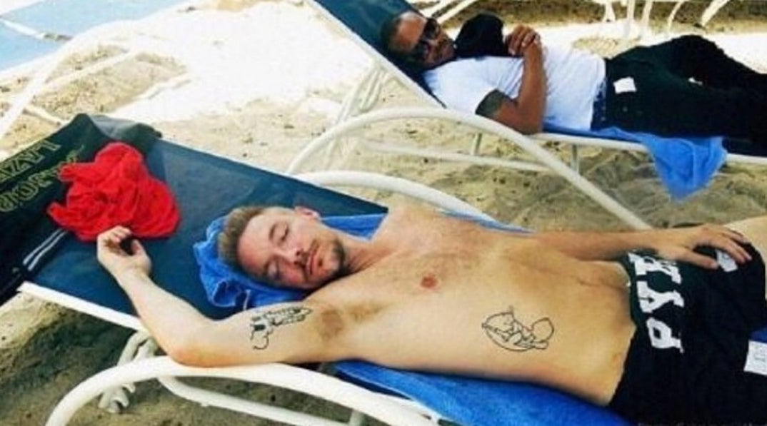 1110_diplo_sexy_snaps09