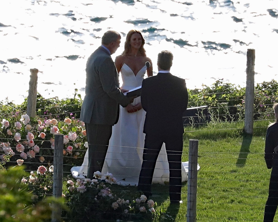 anna osceola wedding dress designer Jon Hamm, Anna Osceola Are Married