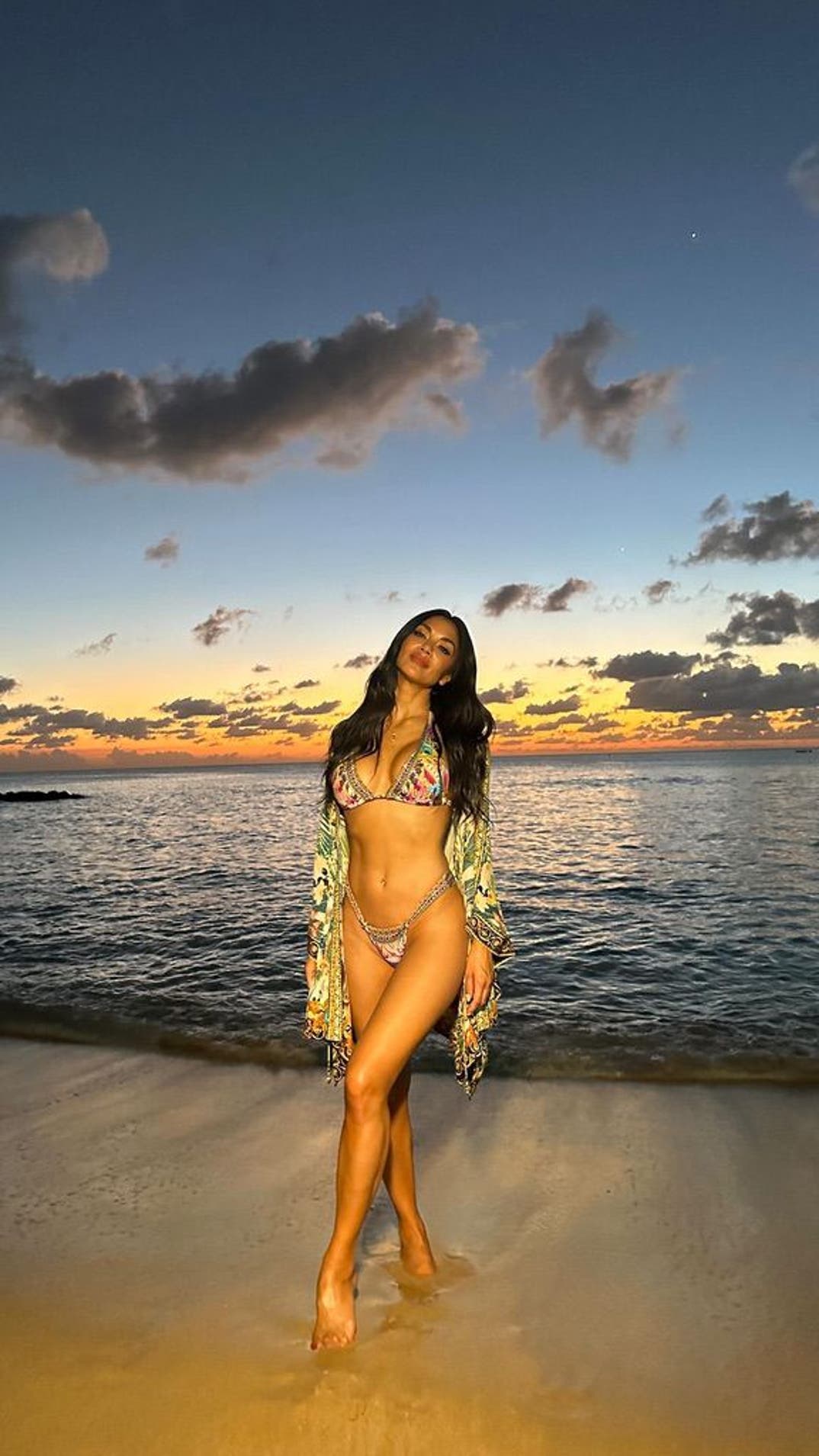 0628 Nicole Scherzinger Hot Shots 11