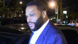 Anthony Anderson Says Roseanne 'Needs Help' After Her #MeToo Criticism
