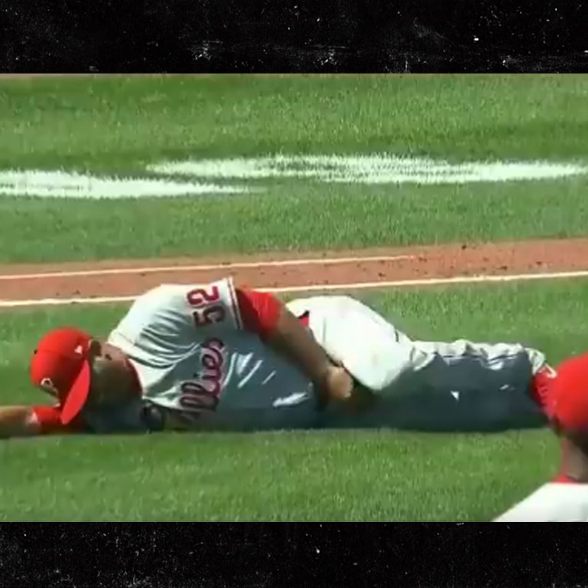 Phillies pitcher somehow catches a comebacker in his jersey