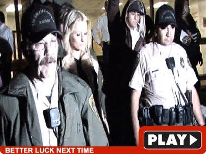 Paris Hilton: Click to watch