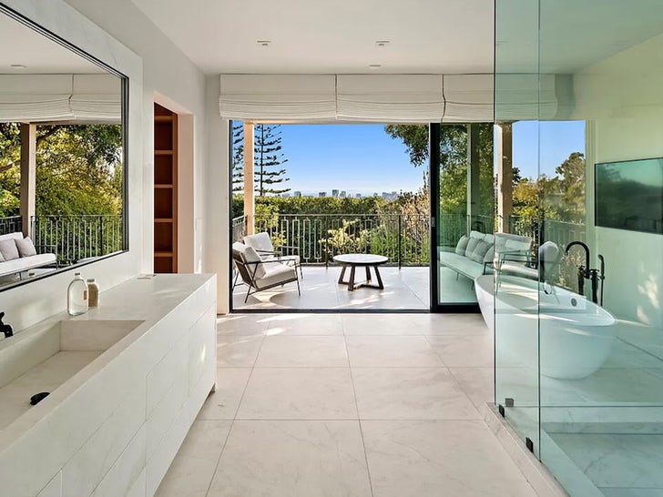 Kylie Jenner & Travis Scott's Beverly Hills Home Drops in Price Again - TMZ