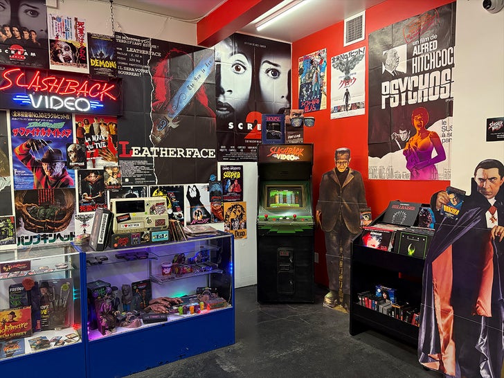 Slasher World In West Hollywood -- Spooky For Halloween!