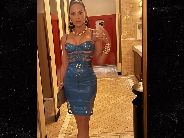 1211-Amanza-Smith-Hot-Shots-SUB-1